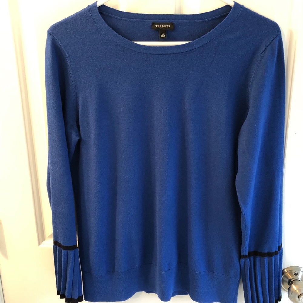 Talbots sweater EUC like new. Bell sleeved.